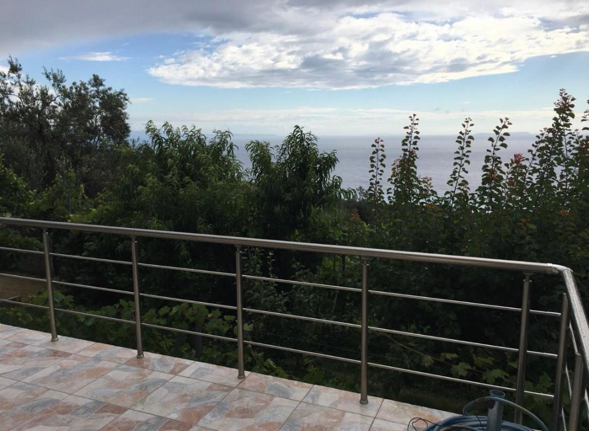 Apartamento Amazing View At Kroi I Gjine,